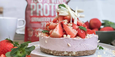 Nem og proteinrig jordbær cheesecake